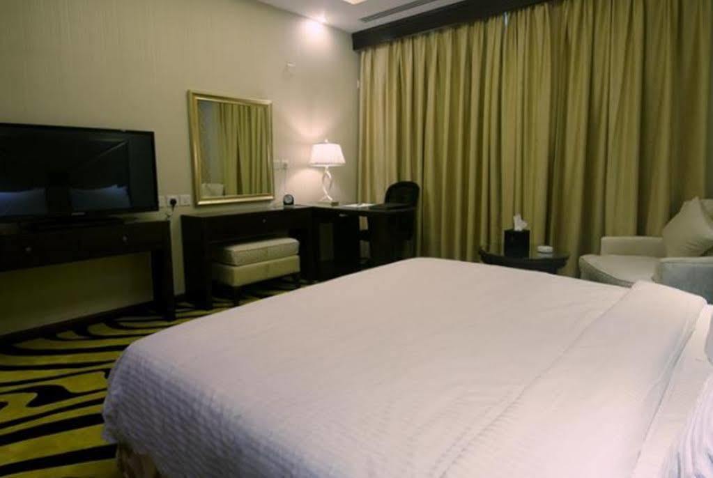 Sanam Hotel Suites - Riade Exterior foto